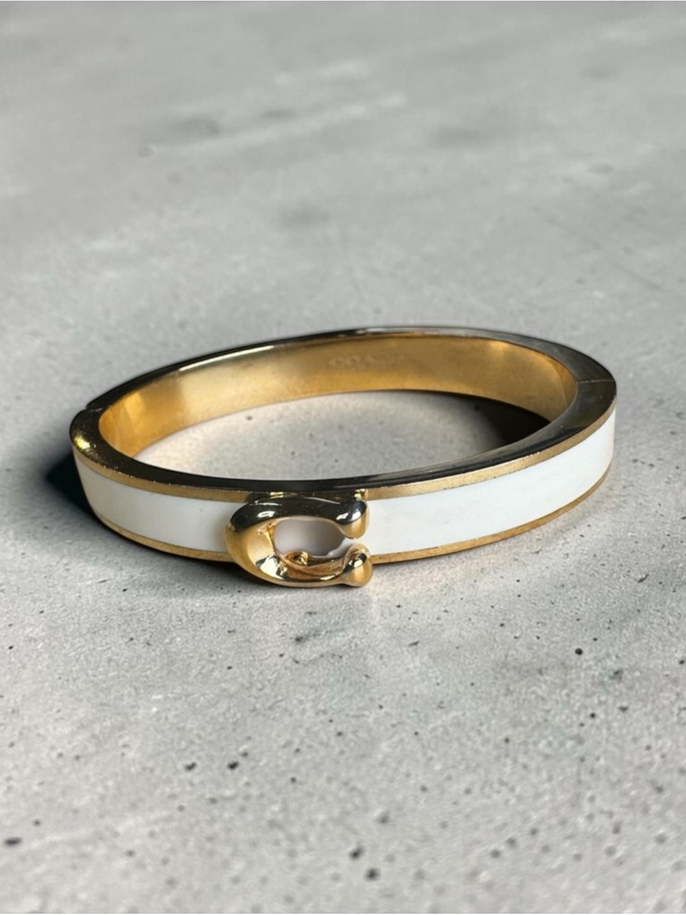 Coach Signature C White Enamel Hinge Bangle Bracelet Gold Tone